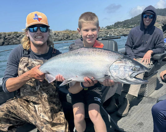 Rogue River Bay Summer Salmon Fishing Trip